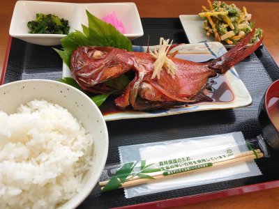 煮魚定食の画像